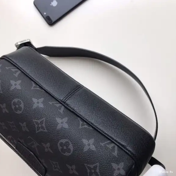 Louis Vuitton Messenger 0701